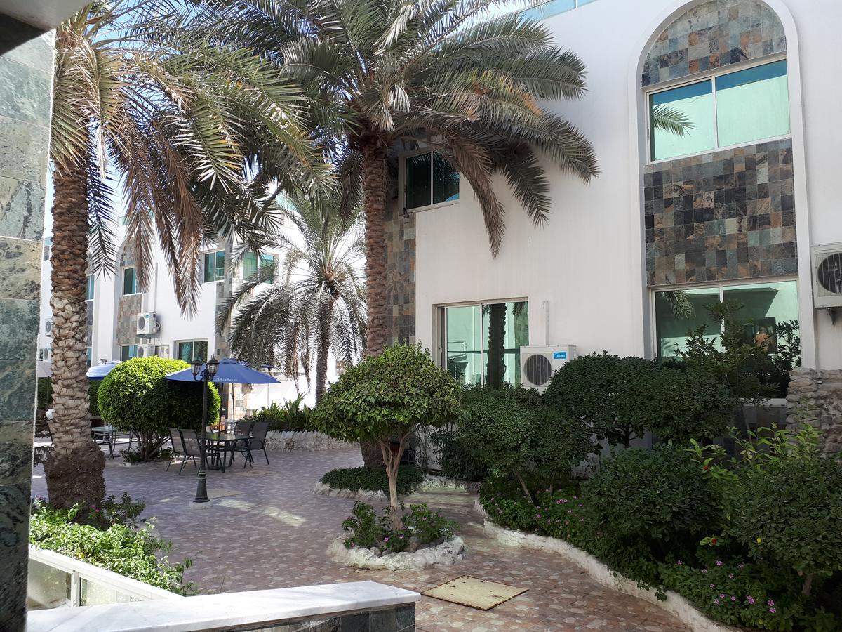 Green House Resort Sharjah Bagian luar foto